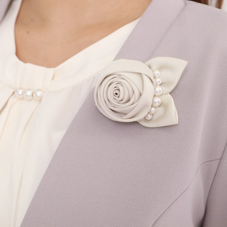 クチュールブローチ(Couture Brooch)のローズパール調コサージュ
